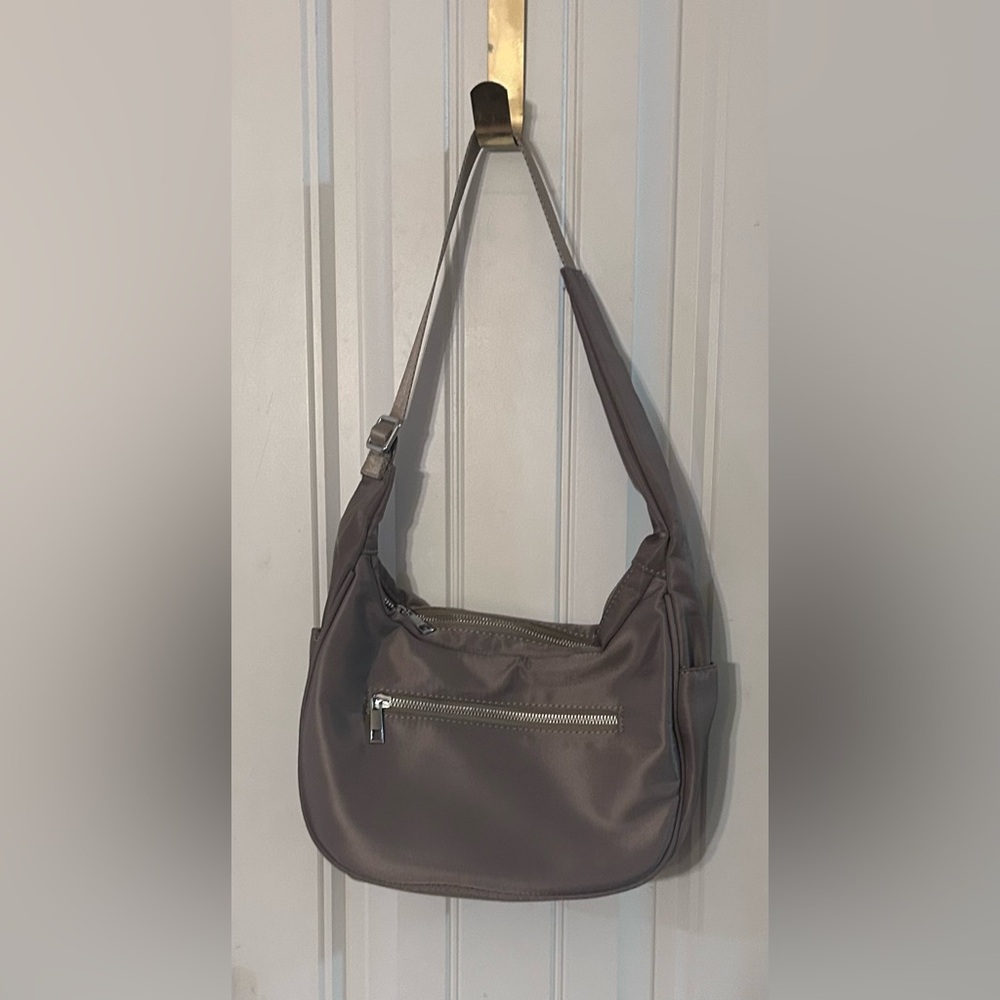 Shoulder purse
